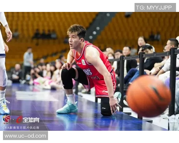 郭艾伦半场表现平平罚球全中却仅得4分1板2助失误两次